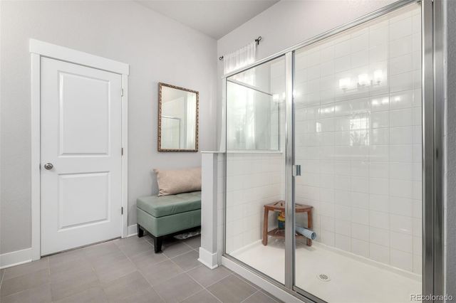 6010 N Netherland Court, Aurora, CO 80019