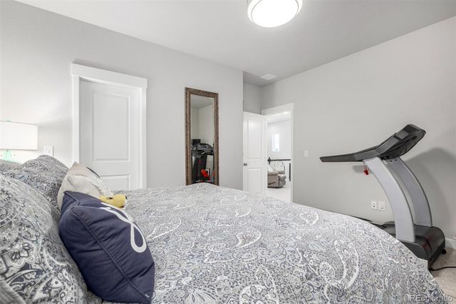 6010 N Netherland Court, Aurora, CO 80019