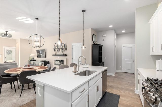 6010 N Netherland Court, Aurora, CO 80019