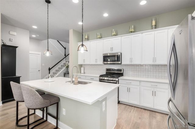 6010 N Netherland Court, Aurora, CO 80019