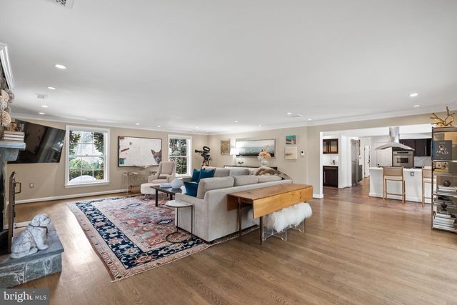 3022 FOX MILL RD, Oakton, VA 22124