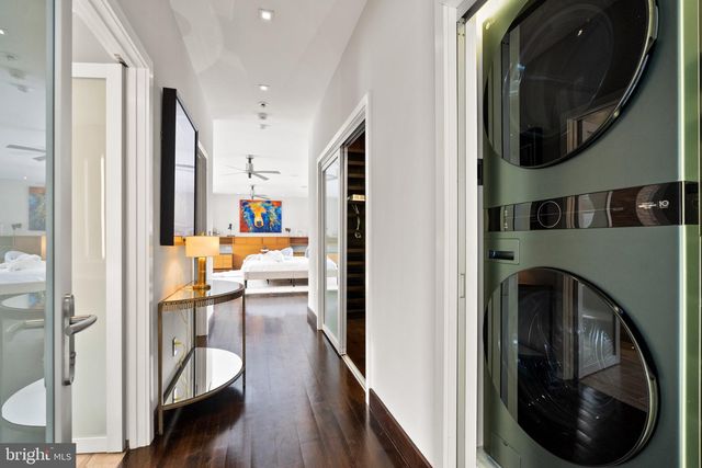 3022 FOX MILL RD, Oakton, VA 22124