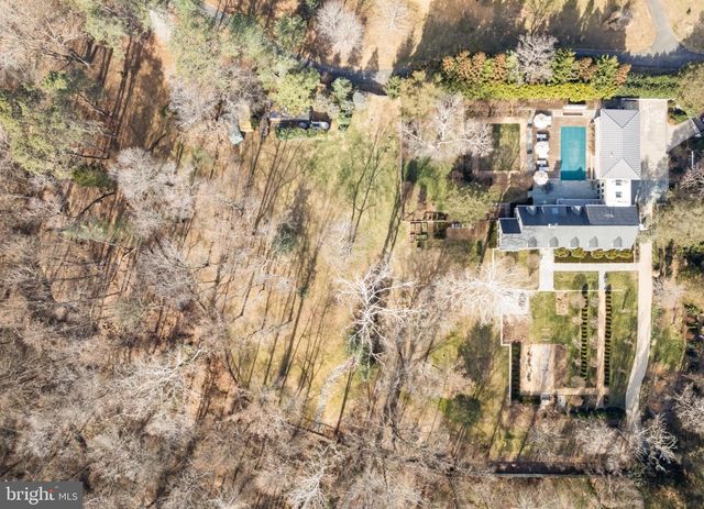 3022 FOX MILL RD, Oakton, VA 22124