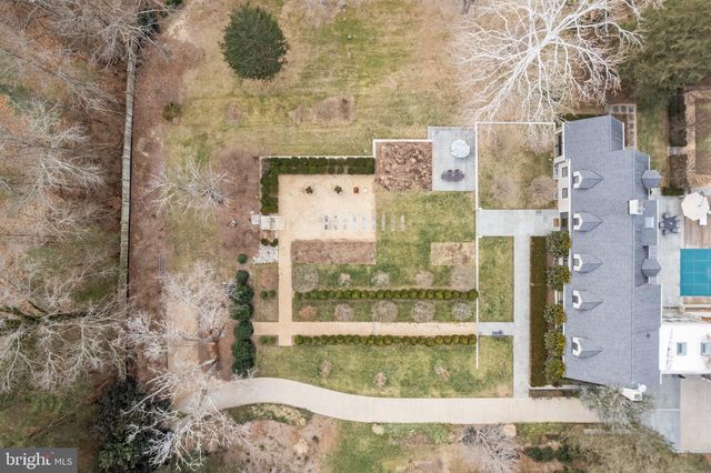 3022 FOX MILL RD, Oakton, VA 22124