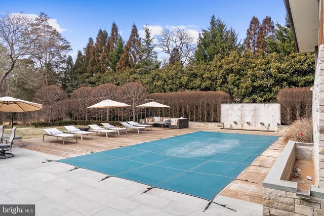 3022 FOX MILL RD, Oakton, VA 22124