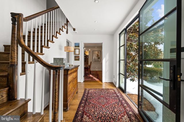 3022 FOX MILL RD, Oakton, VA 22124