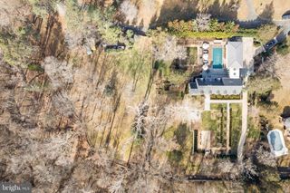 3022 FOX MILL RD, Oakton, VA 22124