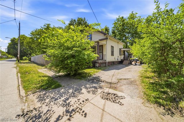 9404 Benham Avenue, Cleveland, OH 44105