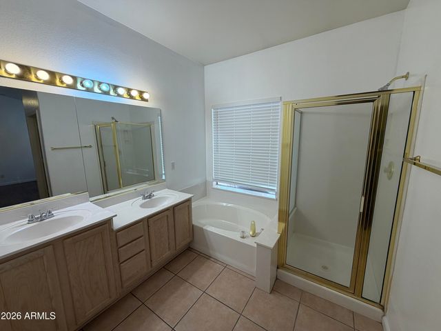 998 E Mission Drive, Tempe, AZ 85283