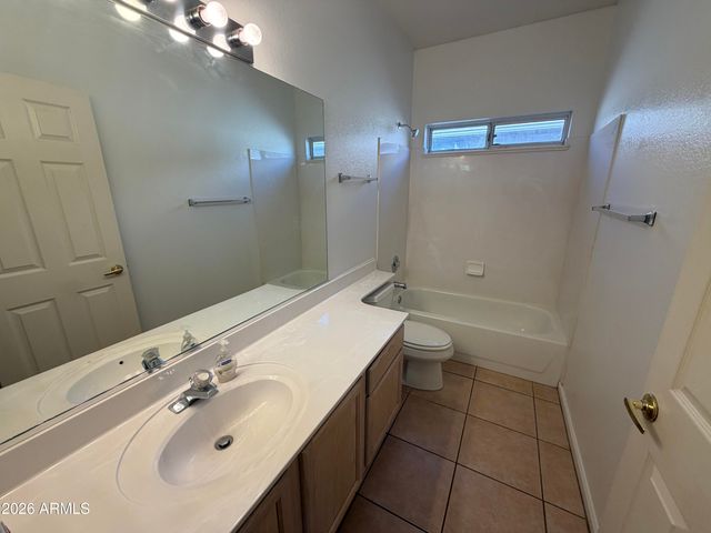 998 E Mission Drive, Tempe, AZ 85283