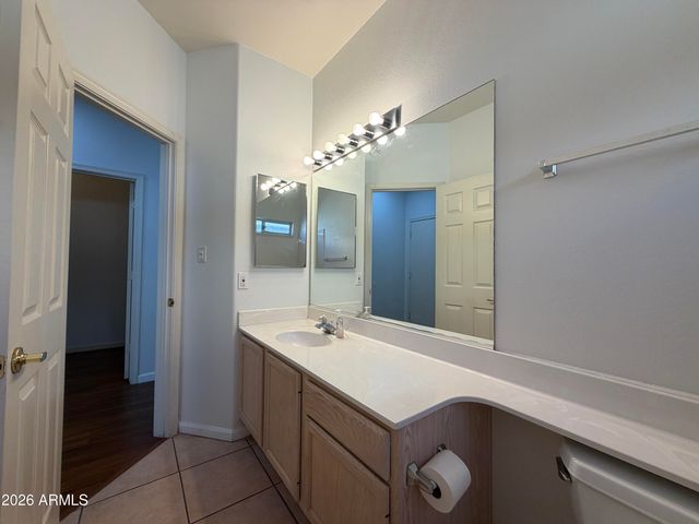 998 E Mission Drive, Tempe, AZ 85283