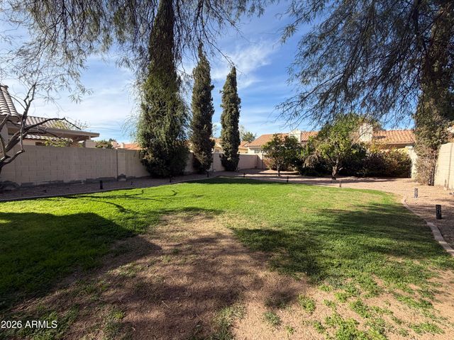 998 E Mission Drive, Tempe, AZ 85283