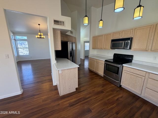 998 E Mission Drive, Tempe, AZ 85283