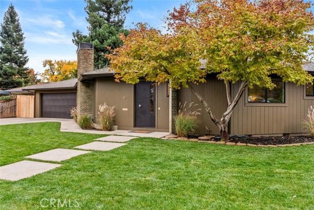 2 Kingston Circle, Chico, CA 95926