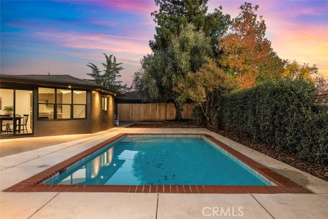 2 Kingston Circle, Chico, CA 95926