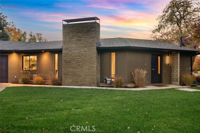 2 Kingston Circle, Chico, CA 95926