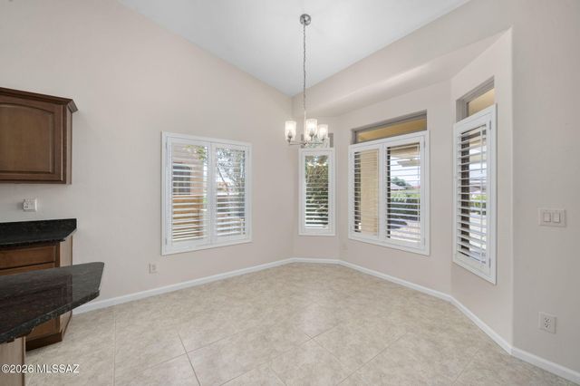 763 N Skywalker Place, Green Valley, AZ 85614