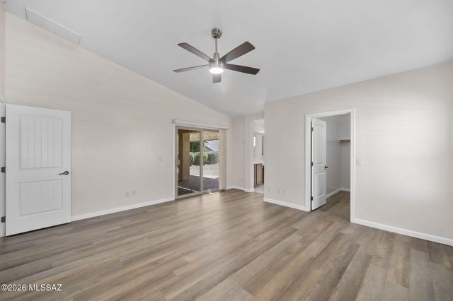 763 N Skywalker Place, Green Valley, AZ 85614