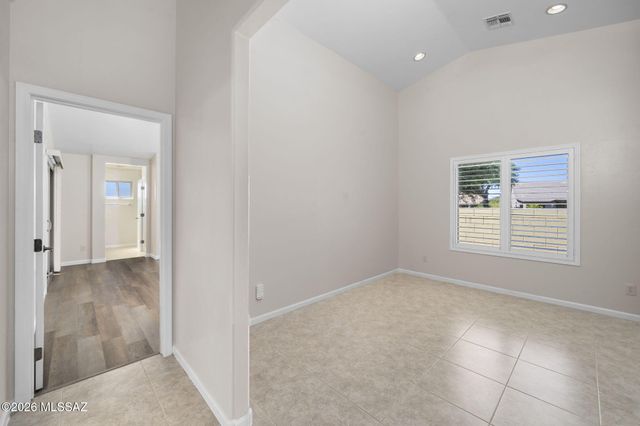 763 N Skywalker Place, Green Valley, AZ 85614