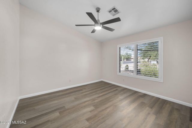 763 N Skywalker Place, Green Valley, AZ 85614