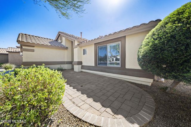 763 N Skywalker Place, Green Valley, AZ 85614