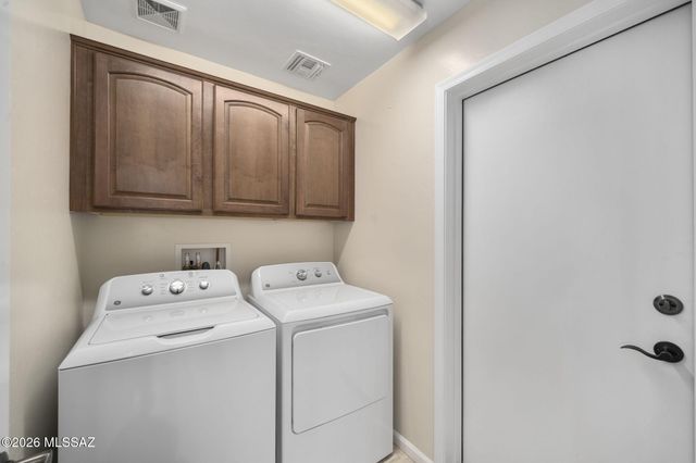 763 N Skywalker Place, Green Valley, AZ 85614