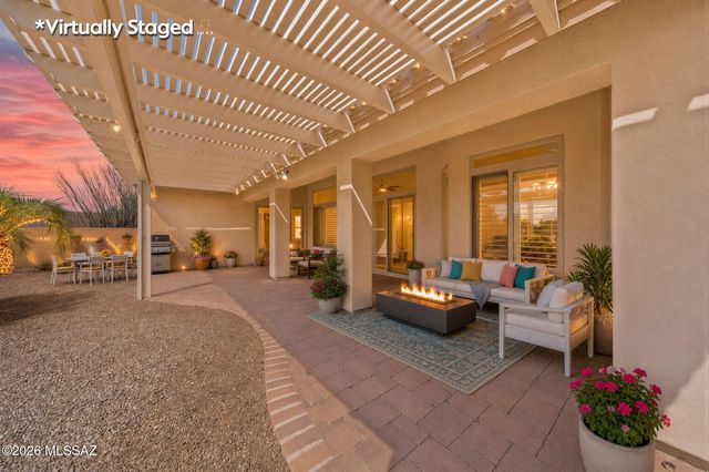 763 N Skywalker Place, Green Valley, AZ 85614
