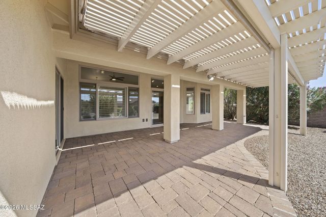 763 N Skywalker Place, Green Valley, AZ 85614