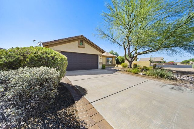 763 N Skywalker Place, Green Valley, AZ 85614