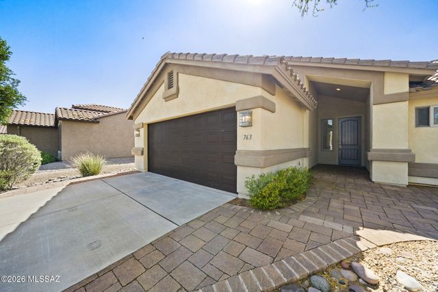 763 N Skywalker Place, Green Valley, AZ 85614
