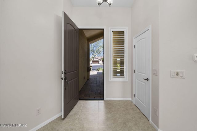 763 N Skywalker Place, Green Valley, AZ 85614