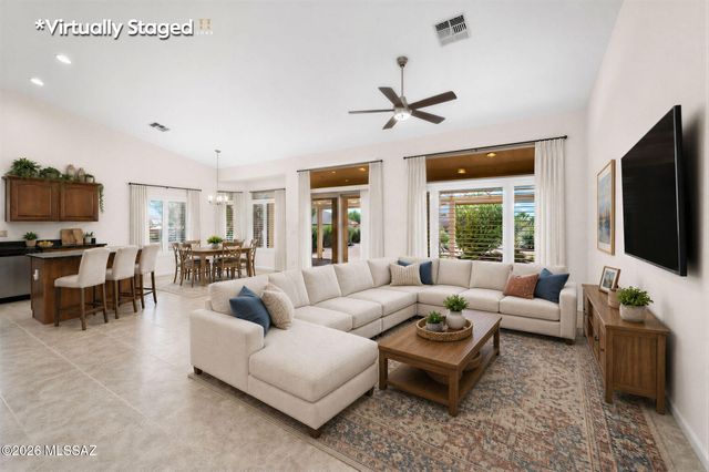 763 N Skywalker Place, Green Valley, AZ 85614