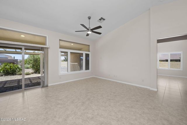763 N Skywalker Place, Green Valley, AZ 85614