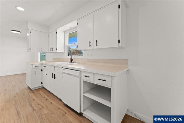 4357 41st Av NE, Salem, OR 97305