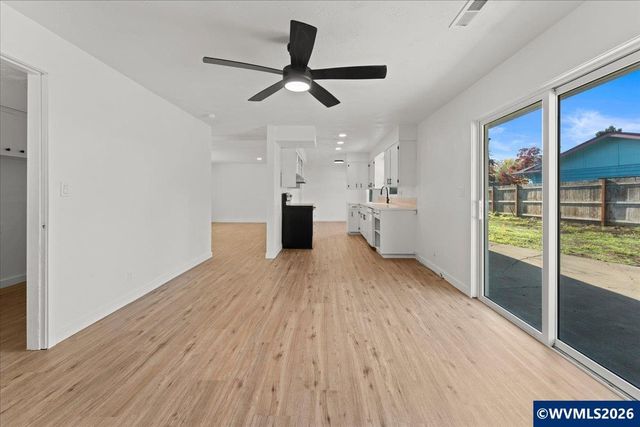 4357 41st Av NE, Salem, OR 97305