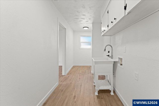 4357 41st Av NE, Salem, OR 97305