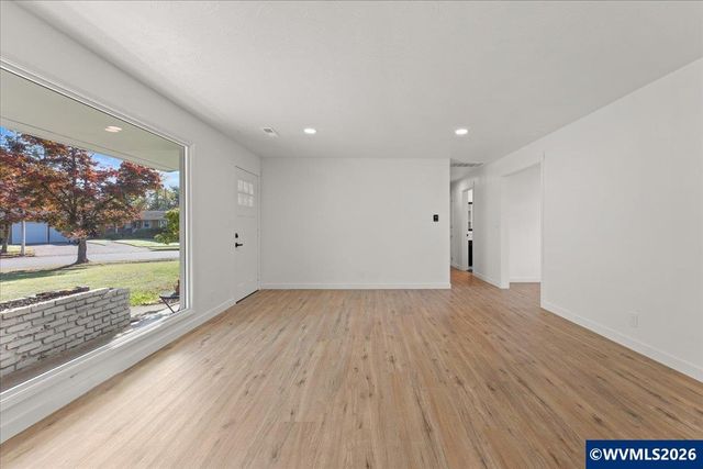 4357 41st Av NE, Salem, OR 97305