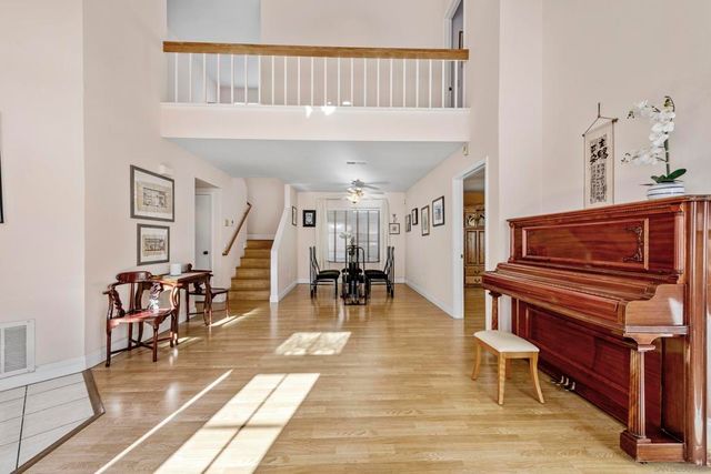 2100 Waterside Dr, Chula Vista, CA 91913