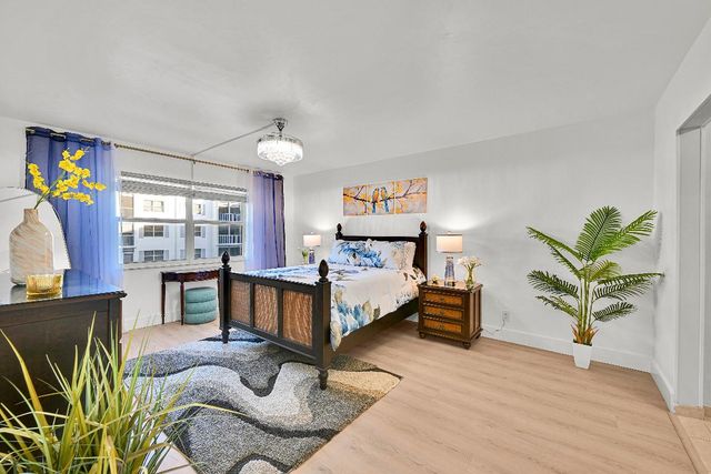 800 E Camino Real 204, Boca Raton, FL 33432