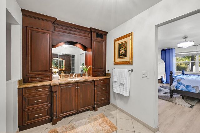 800 E Camino Real 204, Boca Raton, FL 33432