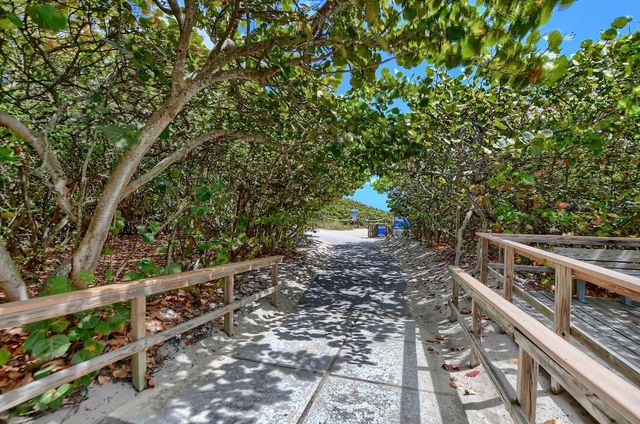 800 E Camino Real 204, Boca Raton, FL 33432