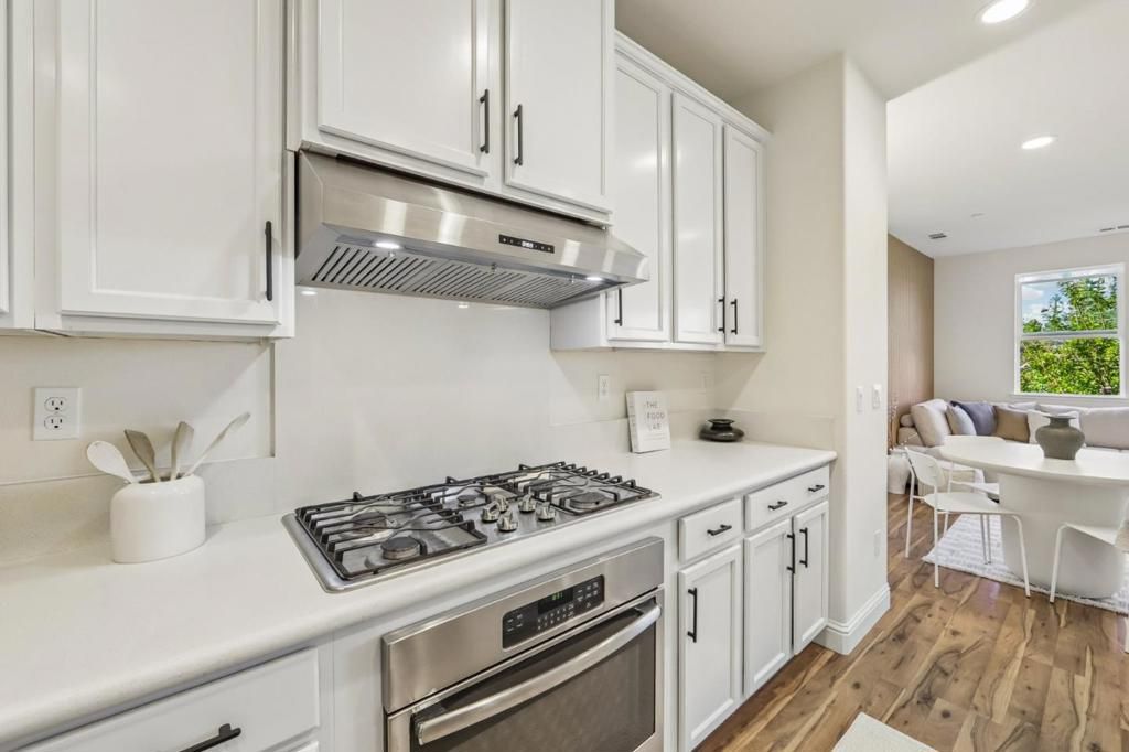 Image 11 of property listing at 391 Charles Morris Terrace, Sunnyvale, CA 94085