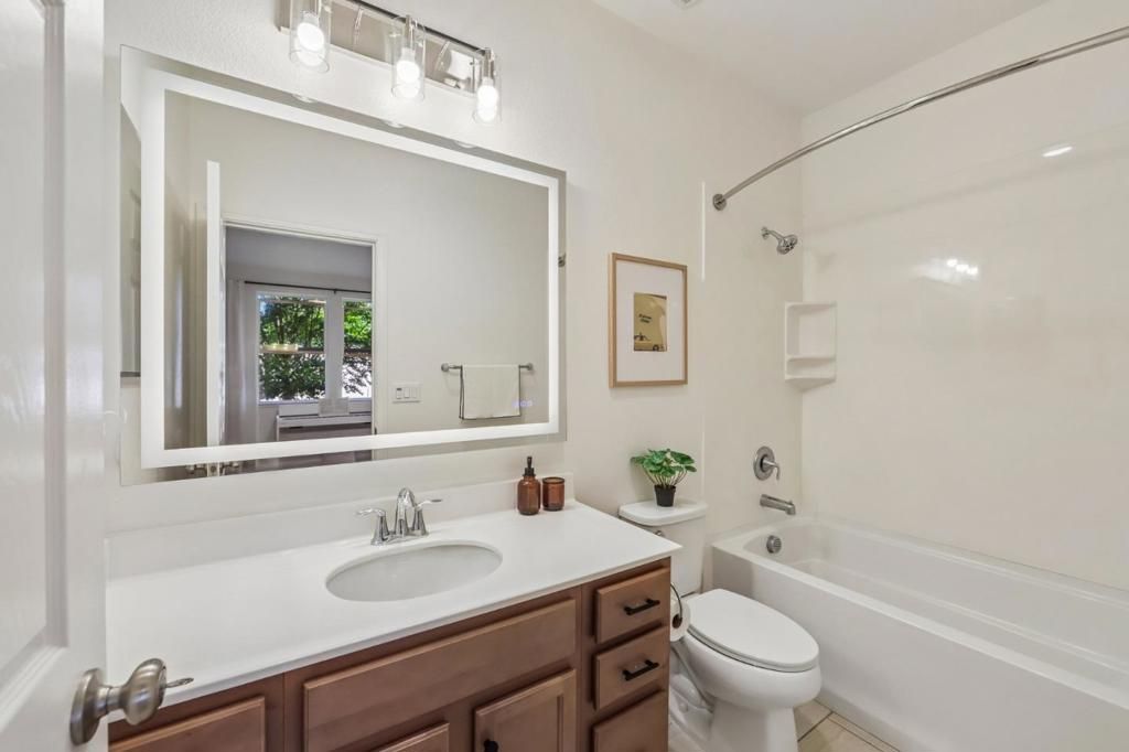 Image 12 of property listing at 391 Charles Morris Terrace, Sunnyvale, CA 94085