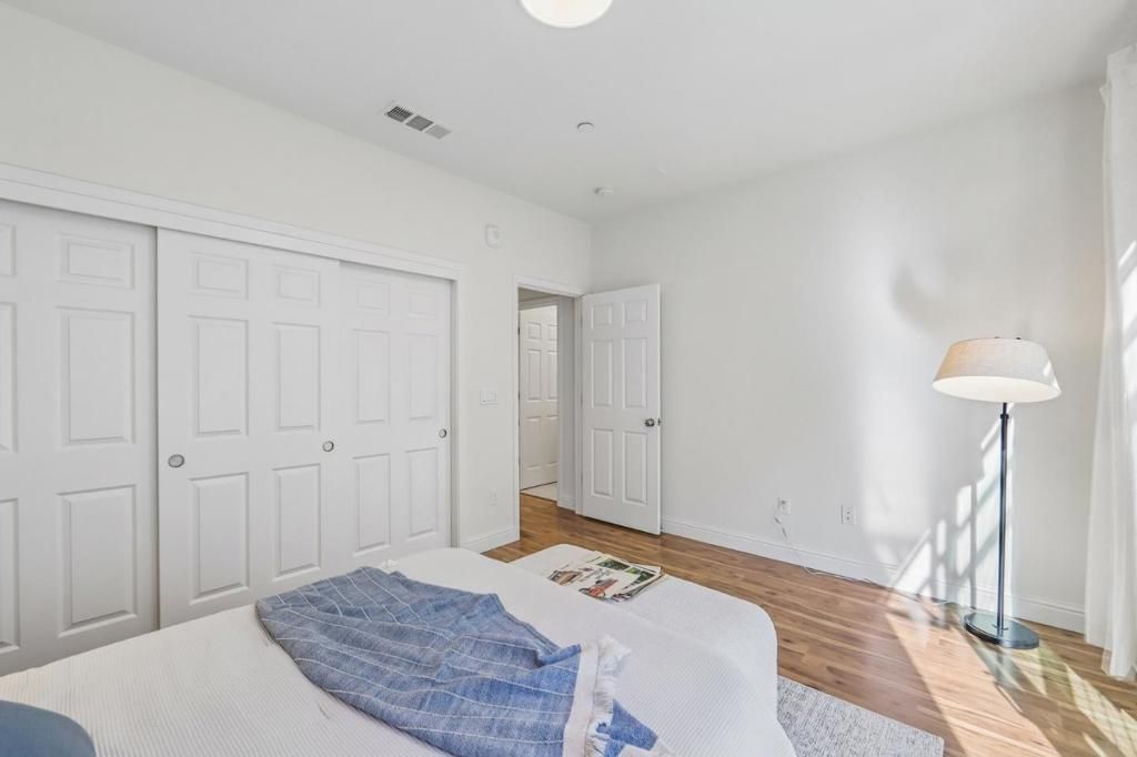 Image 22 of property listing at 391 Charles Morris Terrace, Sunnyvale, CA 94085