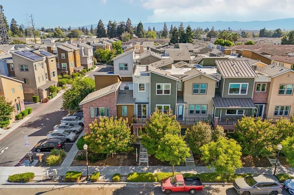 Image 40 of property listing at 391 Charles Morris Terrace, Sunnyvale, CA 94085