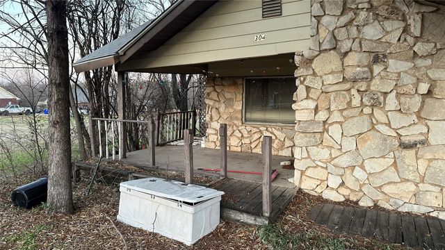 304 Little School Road, Kennedale, TX 76060