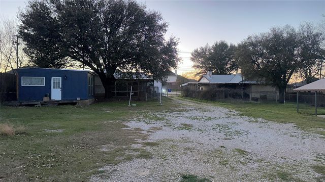 304 Little School Road, Kennedale, TX 76060
