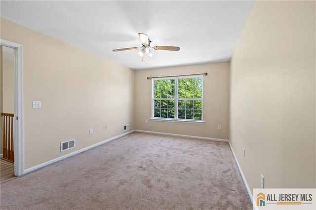 5 Edith Place, Franklin, NJ 08873