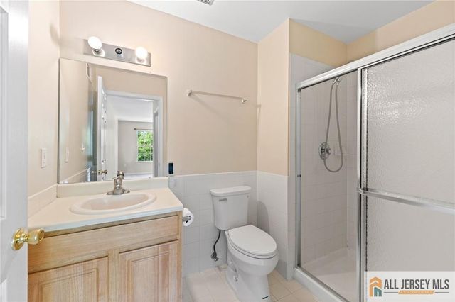 5 Edith Place, Franklin, NJ 08873