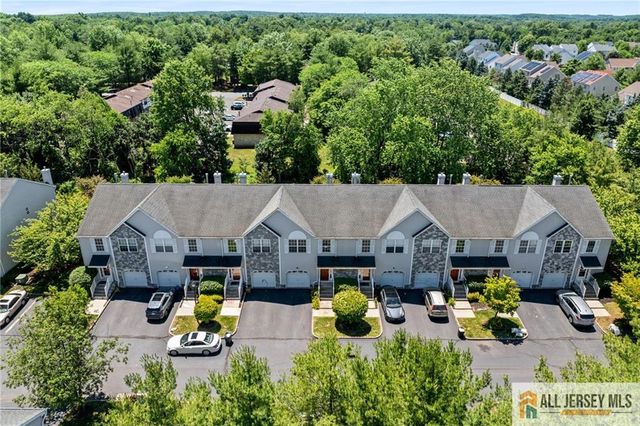 5 Edith Place, Franklin, NJ 08873